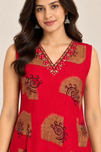 R46188 Red Kurti close-up