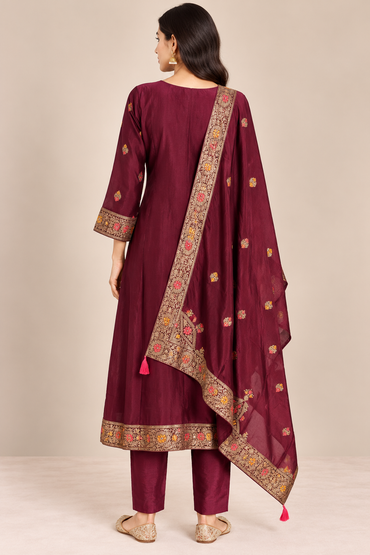 R46690 Wine Brocade Silk straight cut back view